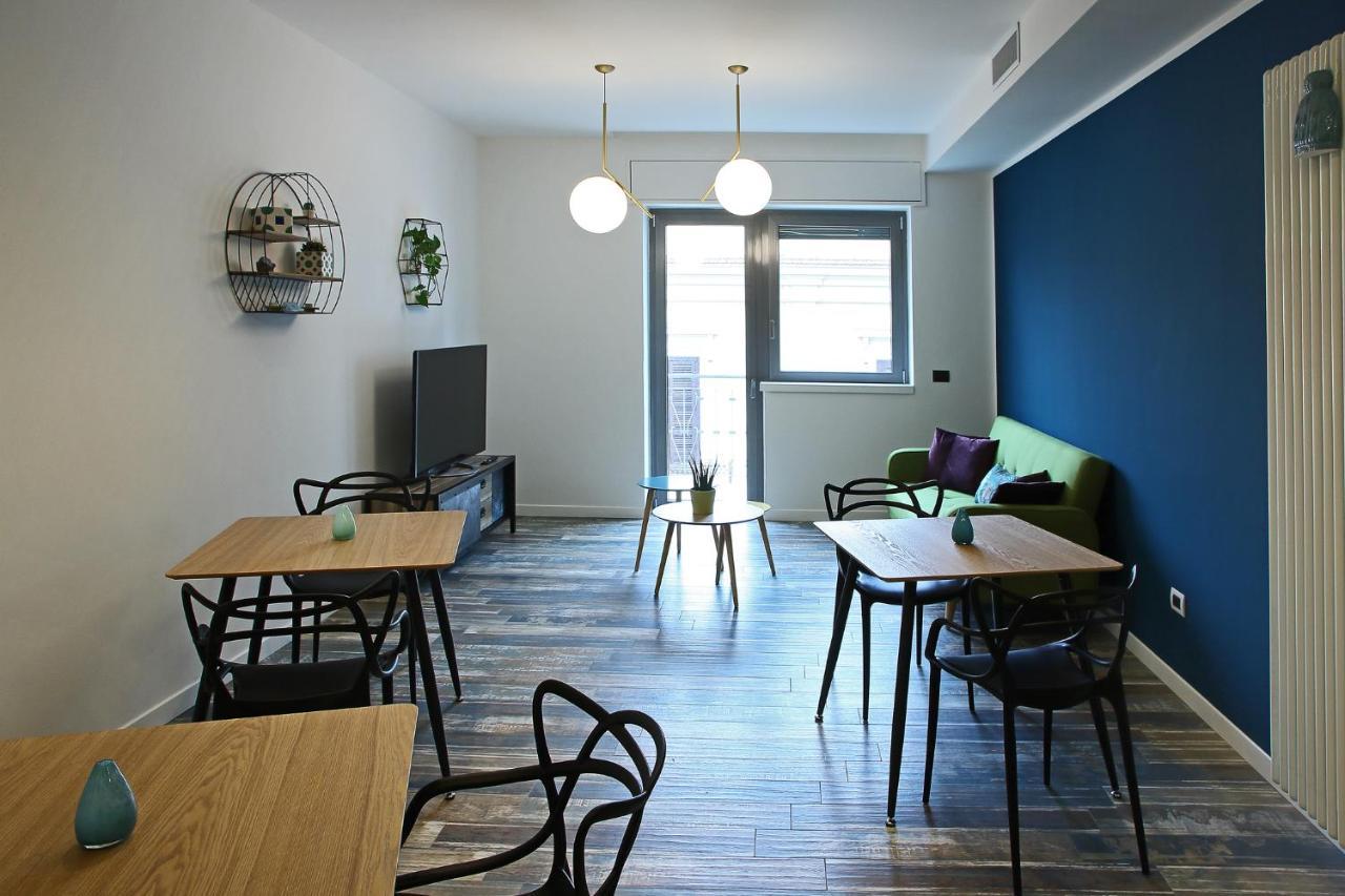 Interno 7 Bed & Breakfast Bari Bagian luar foto
